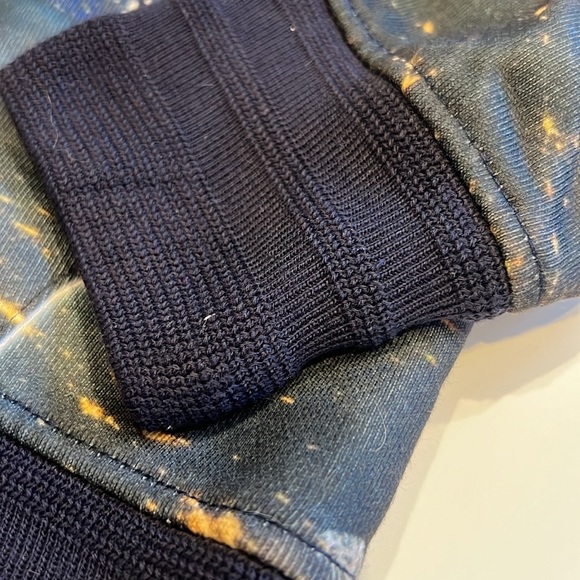 Dreamland Gods Hoodie- NWT size medium - Picture 9 of 11